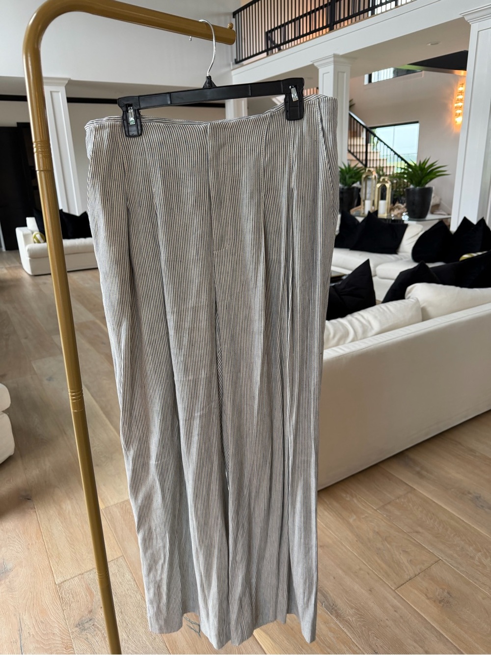 ANTONIO MELANI Gray Pinstripe Wide-Leg Pants